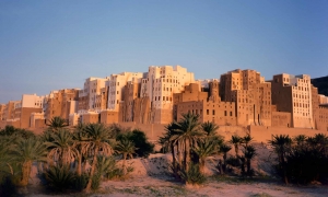 'Manhattan of the desert': civil war puts Yemen's ancient skyscrapers at risk